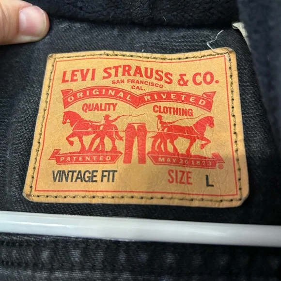 Levi’s HYBRID HOODIE TRUCKER JACKET - Picture 2 of 3